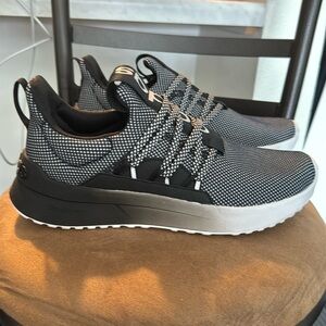 Men’s adidas shoes size 8